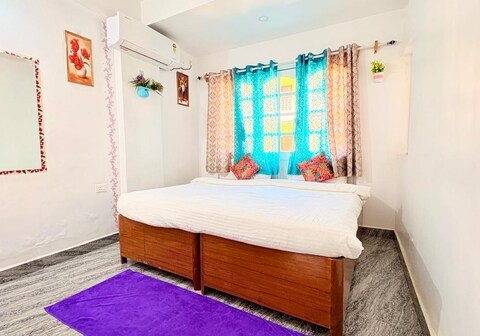 Le' Nora 2 BHK Cozy Apt wth Pool & Kitchen Candolim