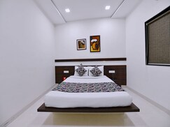 OYO 8022 Hotel Sunil Inn, Raipur OYO 8022 Hotel Sunil Inn, Raipur