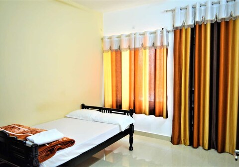 Calm and Serene | Entire 3BHK Near Kashi Vishwanath