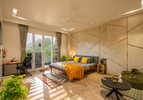 LiveAway Gurugram (Golf Course Road) by PACK