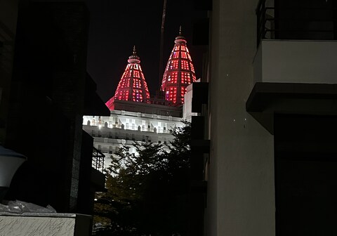 Homestay in Vrindavan Chandrodya Mandir