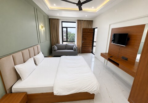 Hotel Heera Palace