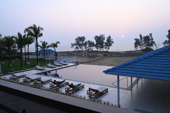 KAHUNA RESORTS - FIND YOUR SHORE