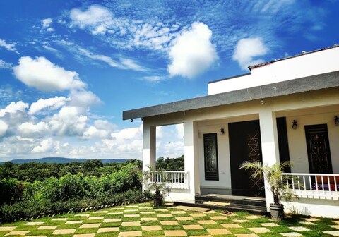 Sunlit The Grand | Entire 4 BHK Villa