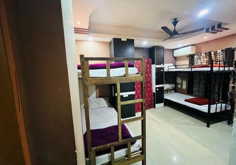 Sadia Dom near New Market