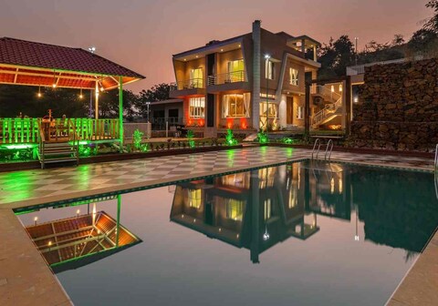 Villa Water Front 5Bhk,Karjat By Country Escape