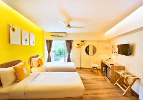 Bloom Hotel - Juhu