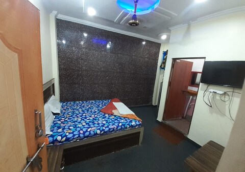 Hotel Diamond Palace, Kanpur