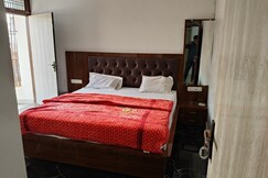 Bam Bam Palace | 300mtr from Kashi Vishwanath, Varanasi Bam Bam Palace | 300mtr from Kashi Vishwanath, Varanasi