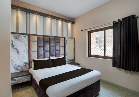 Hotel O Devanshi Palace