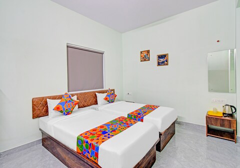 FabHotel Legacy - Nr Sri Sri Holistic Hospital, Kukatpally