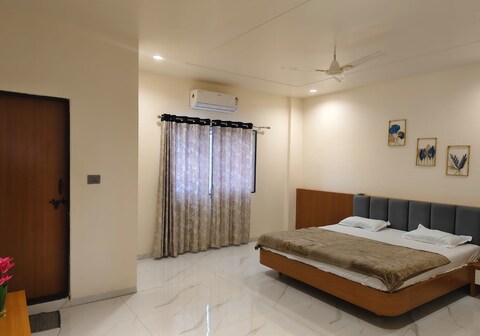 Hotel Amol