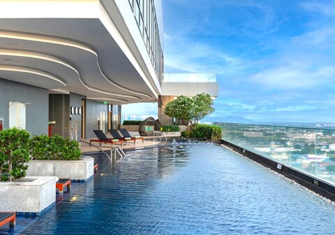 Holiday Inn & Suites Rayong City Centre