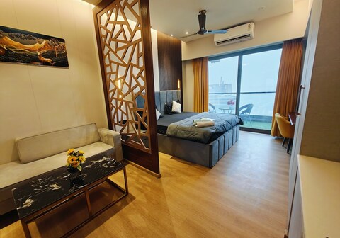 Luxurious studio with balcony