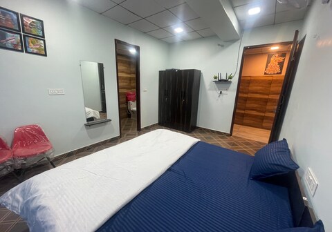 Shivshakti guest house