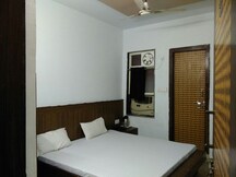 Shri rajadhiraj guest house, Mathura Shri rajadhiraj guest house, Mathura