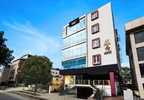 Super Townhouse HBR Layout