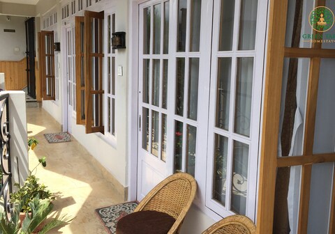 Green Tara ServiceApartment-Blue