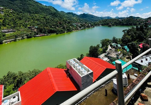 Hotel Momado The lake Front