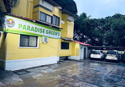 Hotel Paradise Green's