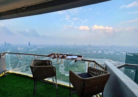Cloud Nine Evening Half Stays At Supernova Noida