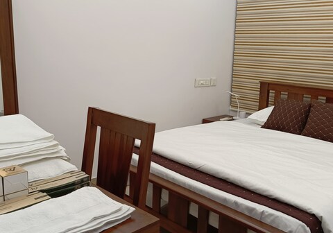 Posh 1 BHK Apartment with Temple View in Guruvayur