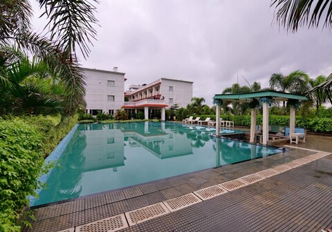 Victoria Beach Resort