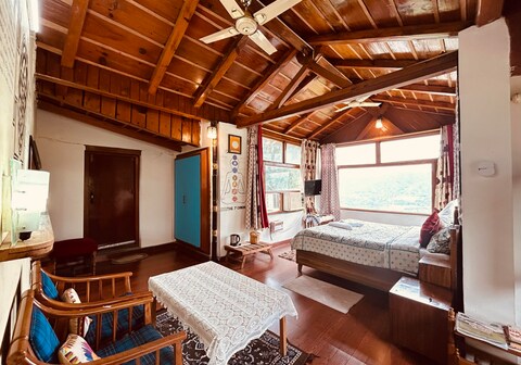 IvyTop Resort Srinagar Garhwal (Hill Top Property)