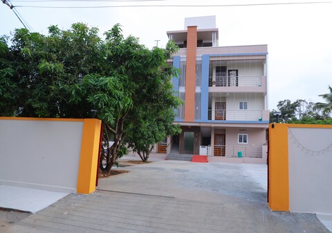 Varun Vihar Villa | Rooms & Caretaker