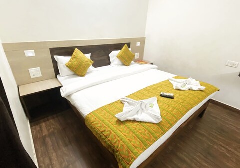 Sun and sea Baga guest house