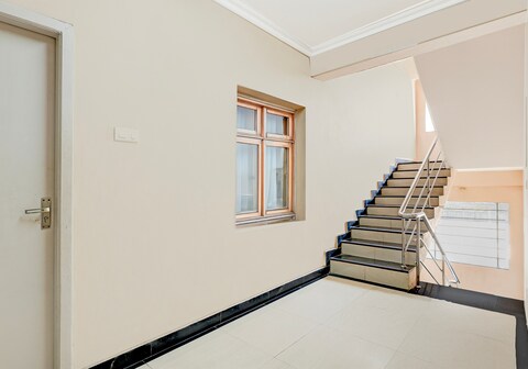 Super Collection O Bhanugudi Junction Kakinada Formerly Stay Inn Luxury