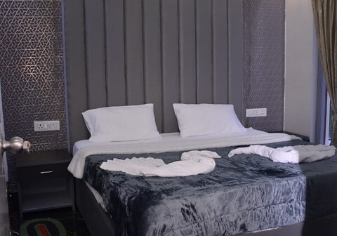 Sruthi Garden Palace First Floor Kodaikanal (A2)