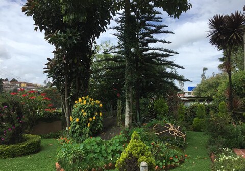 ROCK GARDEN VILLA OOTY
