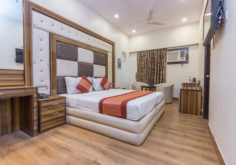 Rupam Hotel - Air Purified Comfort
