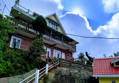 Vikkyz Homestay | Rooms & Dorms