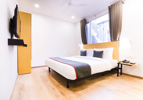 Townhouse Prithvi Resort Near Phoenix Palassio