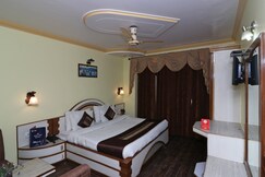 OYO 1385 Hotel Dream Palace, Mussoorie OYO 1385 Hotel Dream Palace, Mussoorie