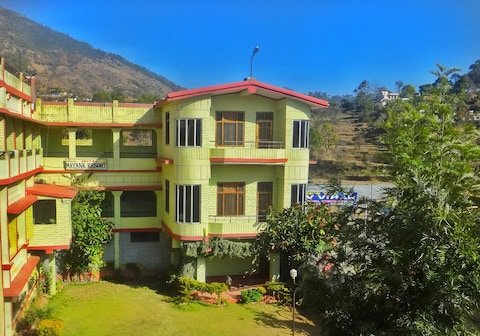 Mayank Resort