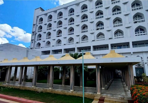AKBARI CONTINENTAL HOTEL