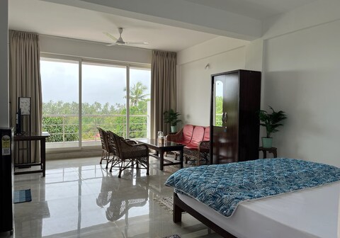Sunset View Studio Apartment Near Ashvem Beach