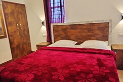 Ooty Ave Maria Cottage, Calicut (Kozhikode) Ooty Ave Maria Cottage, Calicut (Kozhikode)