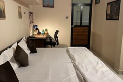 Sam's stay, Ujjain Sam's stay, Ujjain