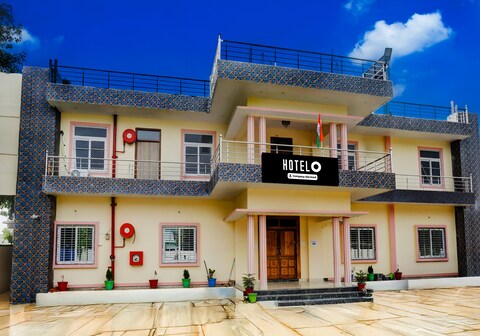 Super Hotel O IIT Varanasi Formerly Shree Gopal Upwan