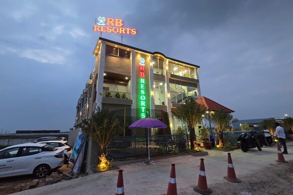 RB Resorts