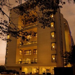 Oakwood Residence, Pune Oakwood Residence, Pune