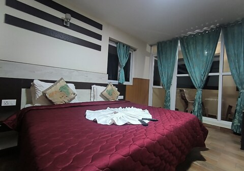 DHIYA Mountain Breeze Villa by BODHI