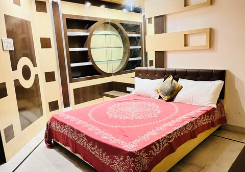 4 BHK Flat in heart of Udaipur