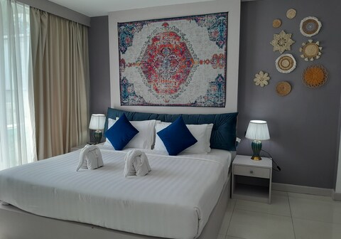 Modern Living Residence