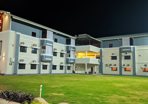 Sanskar Marriage Garden And Hotel