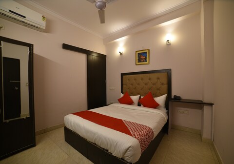 Hotel O Cross Winds Sector 62